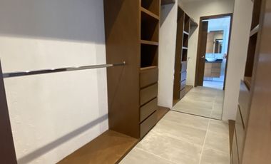 Oportunidad moderna Casa en Venta en Valle Imperial Zapopan. Coto Castaño