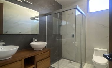 Hermosa casa en venta Capital Norte coto Galarza Zapopan junto a Valle Imperial