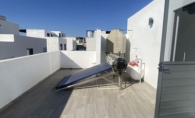 Hermosa casa en venta Capital Norte coto Galarza Zapopan junto a Valle Imperial