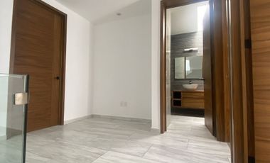 Hermosa casa en venta Capital Norte coto Galarza Zapopan junto a Valle Imperial