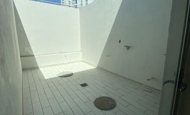 Casa en Preventa Coto Roble Residencial junto a Bugambilias. 4 recámaras!