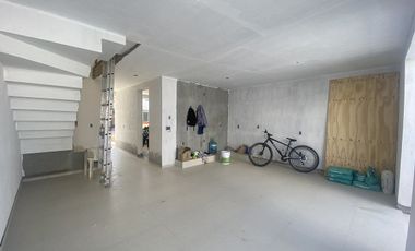 Casa en Preventa Coto Roble Residencial junto a Bugambilias. 4 recámaras!