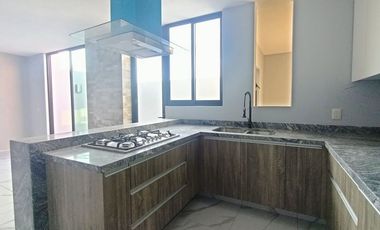 OPORTUNIDAD EN VENTA CASA LOS ALMENDROS RESIDENCIAL, CERCA A LAS CAÑADAS ZAPOPAN