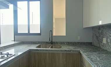 OPORTUNIDAD EN VENTA CASA LOS ALMENDROS RESIDENCIAL, CERCA A LAS CAÑADAS ZAPOPAN
