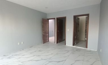 OPORTUNIDAD EN VENTA CASA LOS ALMENDROS RESIDENCIAL, CERCA A LAS CAÑADAS ZAPOPAN