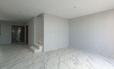 OPORTUNIDAD EN VENTA CASA LOS ALMENDROS RESIDENCIAL, CERCA A LAS CAÑADAS ZAPOPAN