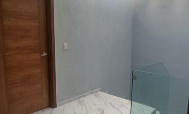 OPORTUNIDAD EN VENTA CASA LOS ALMENDROS RESIDENCIAL, CERCA A LAS CAÑADAS ZAPOPAN