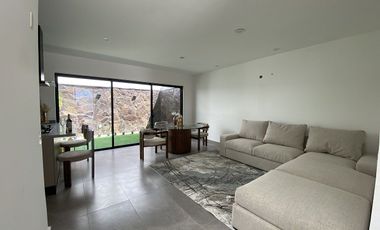 En venta casa Capital norte coto Alicante Zapopan junto a valle imperial