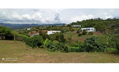 Lote en La Mesa condominio La Traviata