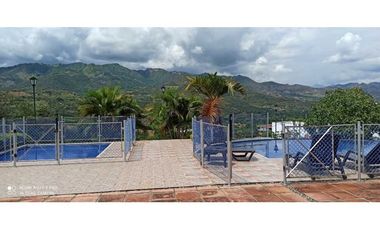 Lote en La Mesa condominio La Traviata