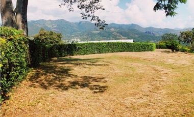 Lote en La Mesa condominio La Traviata