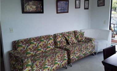 SE VENDE CASA EN EL 12 DE OCTUBRE, MEDELLIN