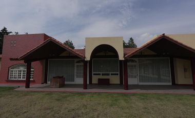 Exclusiva residencia de lujo en  San Miguel Zinacantepec 5 recámaras