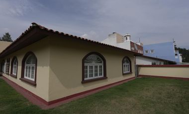 Exclusiva residencia de lujo en  San Miguel Zinacantepec 5 recámaras