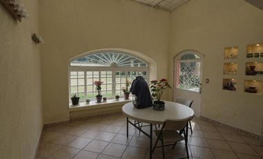 Exclusiva residencia de lujo en  San Miguel Zinacantepec 5 recámaras