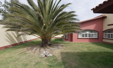 Exclusiva residencia de lujo en  San Miguel Zinacantepec 5 recámaras