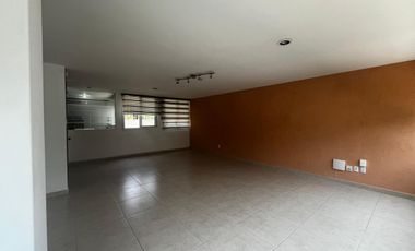 En Renta Casa en condominio