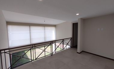 RENTA DE CASA EN RESIDENCIAL LOMAS VIRREYES CALIMAYA