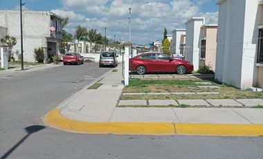 Casa renta 1 piso 2 cuartos en privada Rancho San Pedro Queretaro