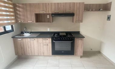 Jardines de Versalles casa en renta