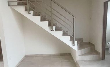 Jardines de Versalles casa en renta