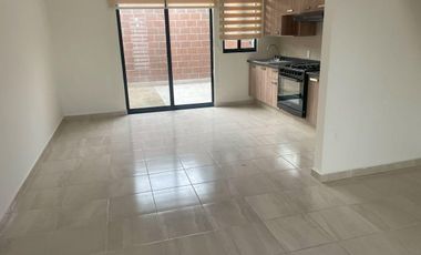 Jardines de Versalles casa en renta