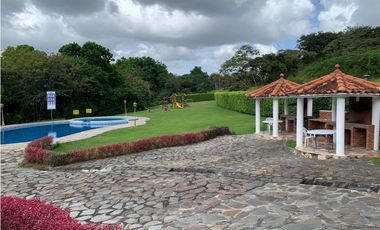 SAN CARLOS / EL VALLE VILLAGE / 1600M / AREA SOCIAL / PISCINA / AG