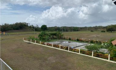 SAN CARLOS / EL VALLE VILLAGE / 1600M / AREA SOCIAL / PISCINA / AG