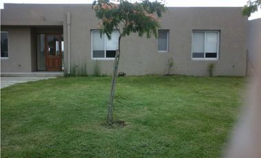 CASA COMPLEJO VILLANUEVA - BARRIO CERRADO SAN FRANCISCO