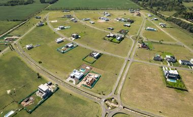 Lote a la Venta en Los Juncos