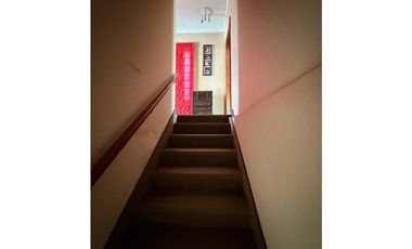 Casa en dos plantas de 4 dormitorios