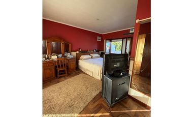 Casa en dos plantas de 4 dormitorios