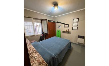 Casa en dos plantas de 4 dormitorios