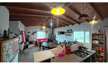 CASA 4 AMBIENTES - AMPLIO PARQUE- PUERTO MADRYN