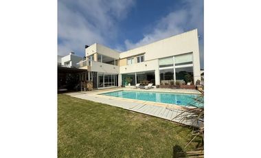 VENTA - Casa 5 amb, parque + piscina climatizada - Zona Arenas del Sur