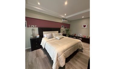 VENTA - Casa 5 amb, parque + piscina climatizada - Zona Arenas del Sur