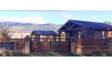 EN VENTA 2 CABAÑAS EN LOTE DE 1000 M2 EN EL HOYO ET-50