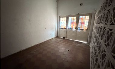 Casa a reciclar en venta