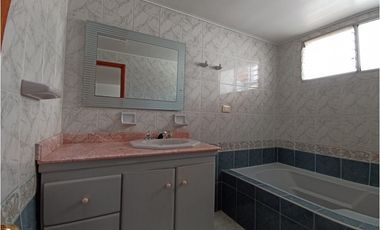 Casa comercial en arriendo, barrio Palermo, Manizales