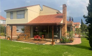 Arriendo espectacular casa en Conjunto Vizcaya en Cota