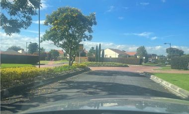 Arriendo espectacular casa en Conjunto Vizcaya en Cota