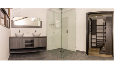 Casa en Venta en El Poblado sector Alejandría