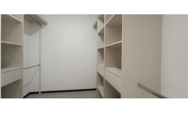 ARRIENDO AMPLIO APARTAMENTO EN ALAMOS PEREIRA