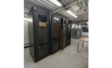 OFICINA EN ARRIENDO PISO COMPLETO - QUINTA CAMACHO