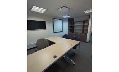 OFICINA EN ARRIENDO PISO COMPLETO - QUINTA CAMACHO