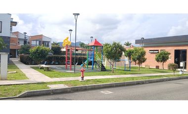 Se arrienda casa ubicada en el municipio de La Ceja Antioquia.