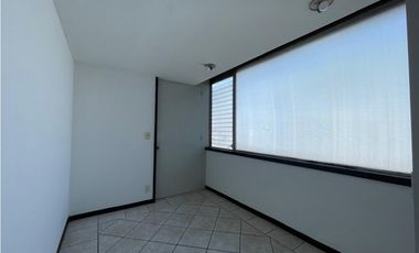 Departamento en renta en col. La paz
