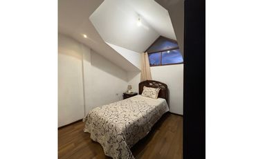 Alquiler Departamento Amueblado, Sector Diario El Tiempo, Cuenca