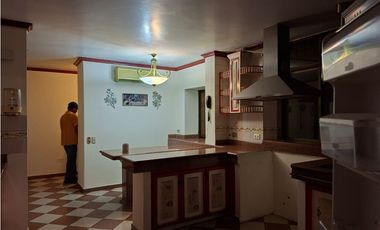 Venta de casa de dos plantas en la Joya etapa Topacio