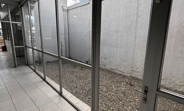 Local comercial en venta en LINARES